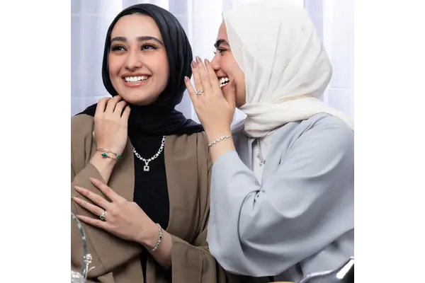 هدايا فضه نسائي: اكسسوارات عربية تجمع بين الجمال والمعنى من فتحي إبراهيم