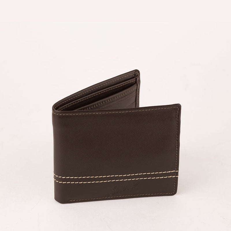 محفظة جلد طبيعي بجيب للعملات من سيفن كيه – تصميم عملي بلون بني أنيق