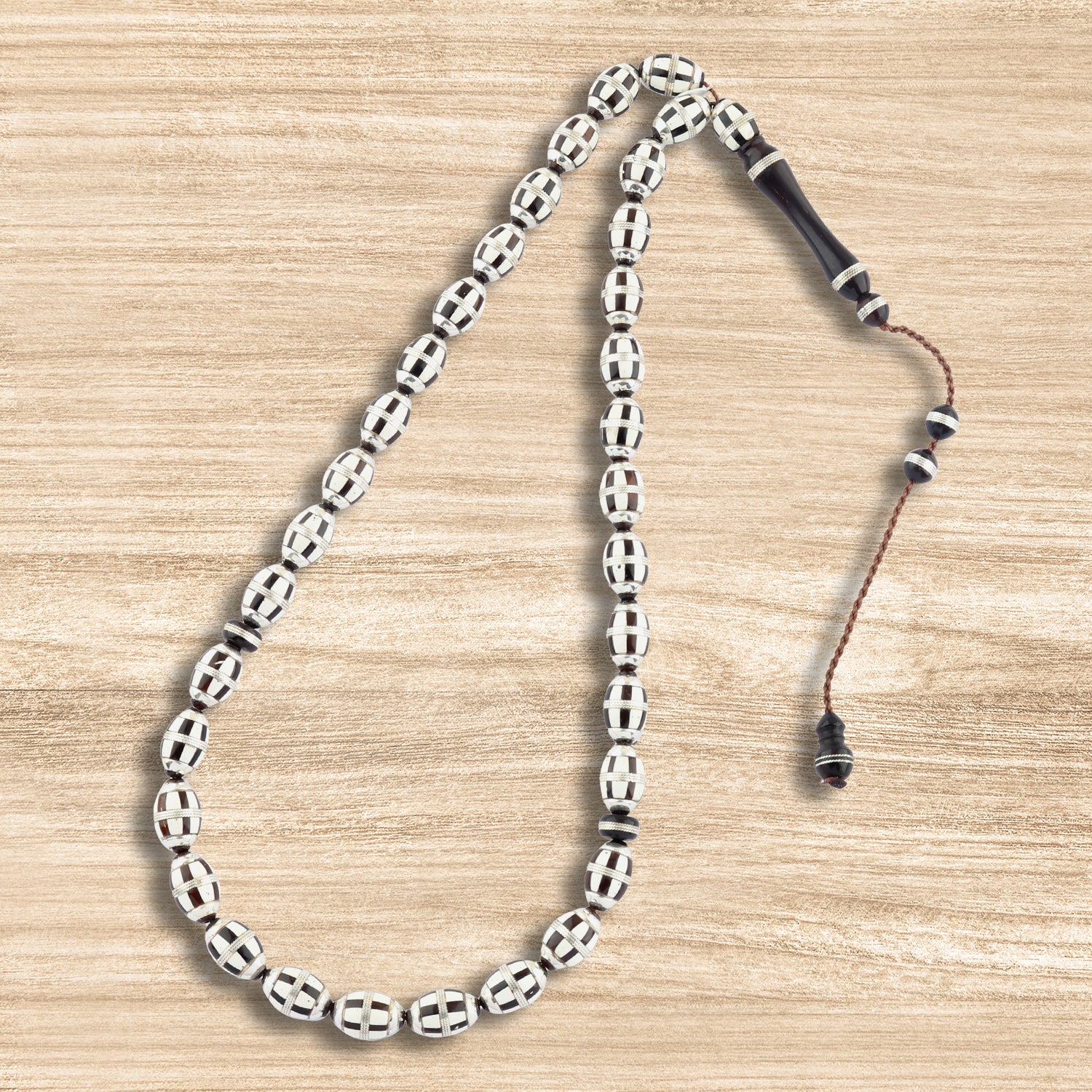 kook Wood Rosary – 33 Beads Inlaid with 999 Silver – Elegant Design