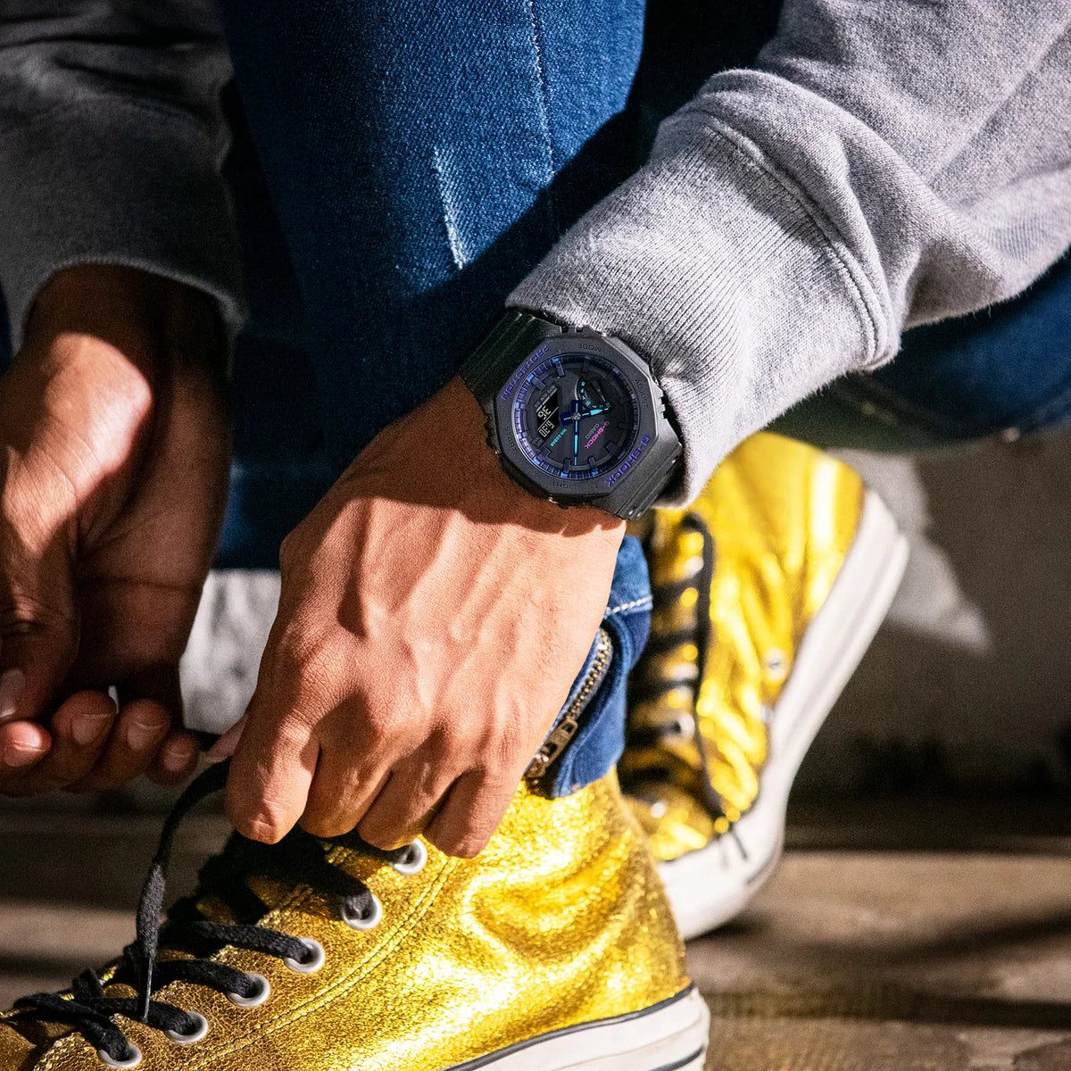 GA-2100VB-1ADR – ساعة يد كاسيو جي شوك ديجيتال أنالوج مقاومة للصدمات بسوار رزين وتصميم بنفسجي مميز للرجال