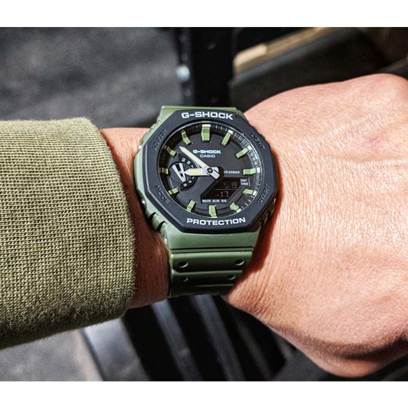 GA-2110SU-3ADR – ساعة يد كاسيو جي شوك أنالوج رقمية عسكرية بسوار مطاط زيتي للرجال