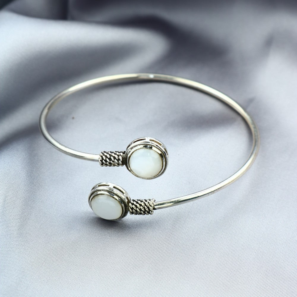 925 Egyptian Silver Bangle Crowned with Mother of Pearl Stone