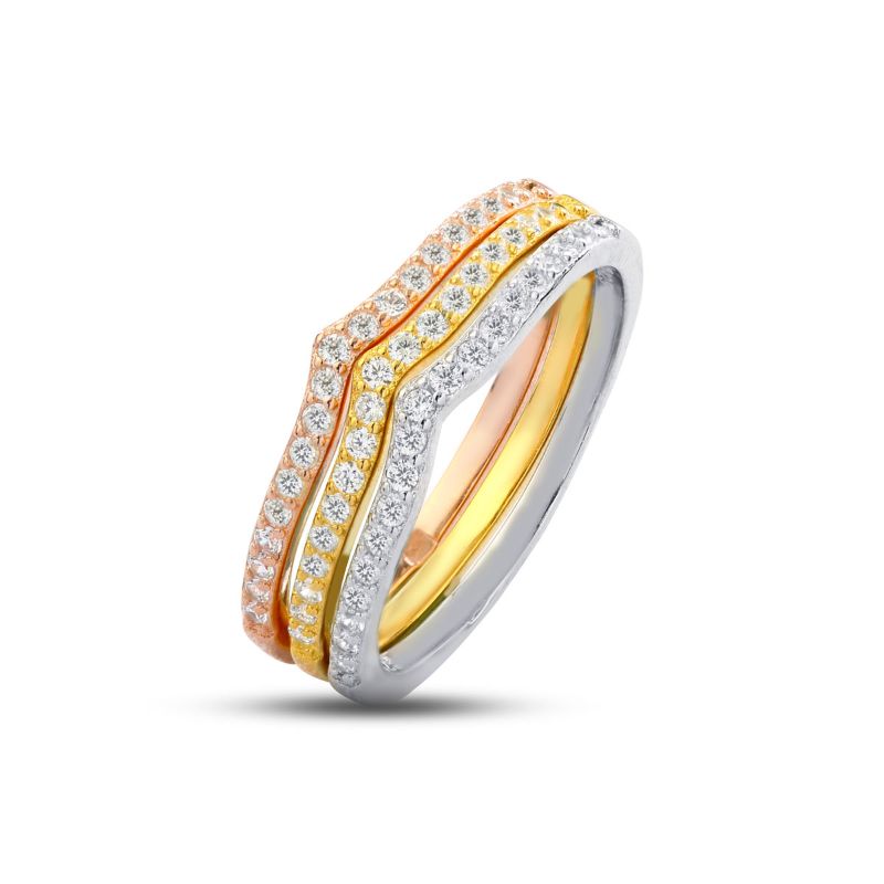 Triple Radiance Ring – A Blend of Gold, Rose, and Silver