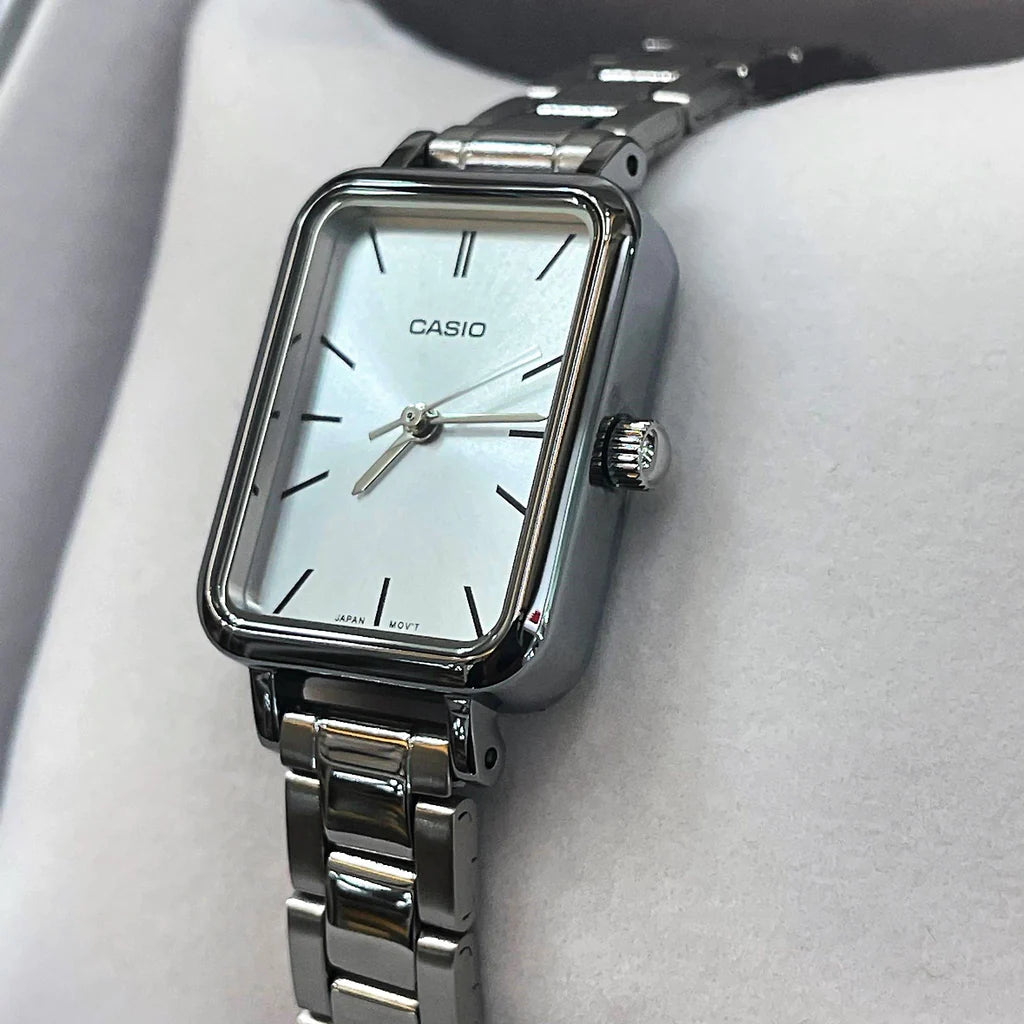 LTP-V009D-2EUDF – Women’s Casio Watch with Silver Rectangular Dial and Metal Bracelet