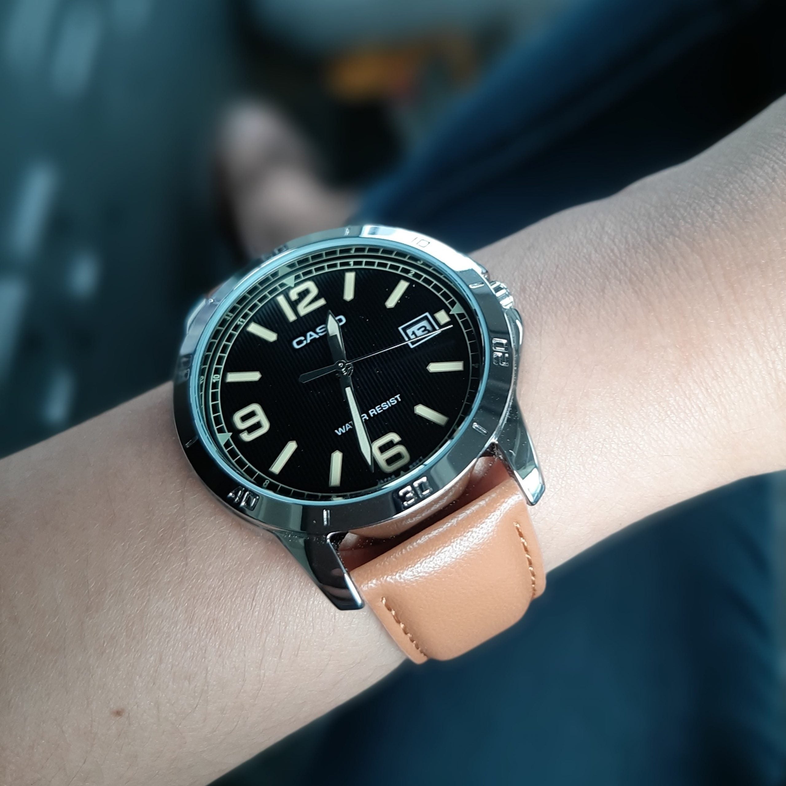 MTP-V004L-1B2UDF - Casio Digital Leather Men's Watch