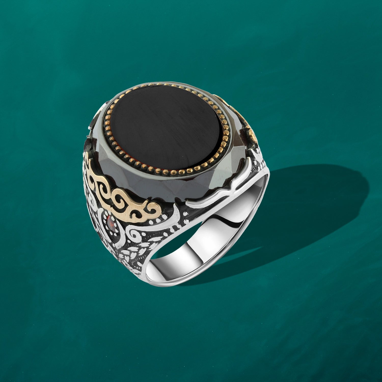 خاتم رجالي فضة بحجر أونيكس أسود وزخرفة شرقية فاخرة