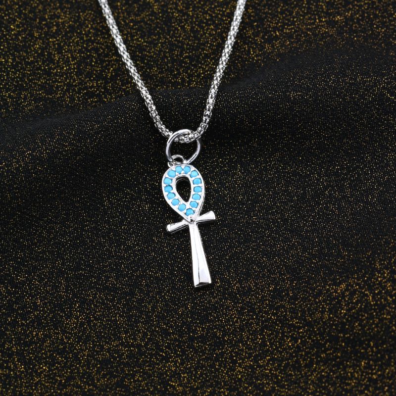 عقد فضة حريمي عيار 925 بدلاية على شكل مفتاح الحياة