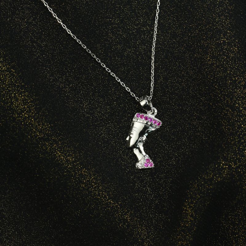 عقد فضة حريمي عيار 925 بدلاية على شكل الملكه نفرتيتى