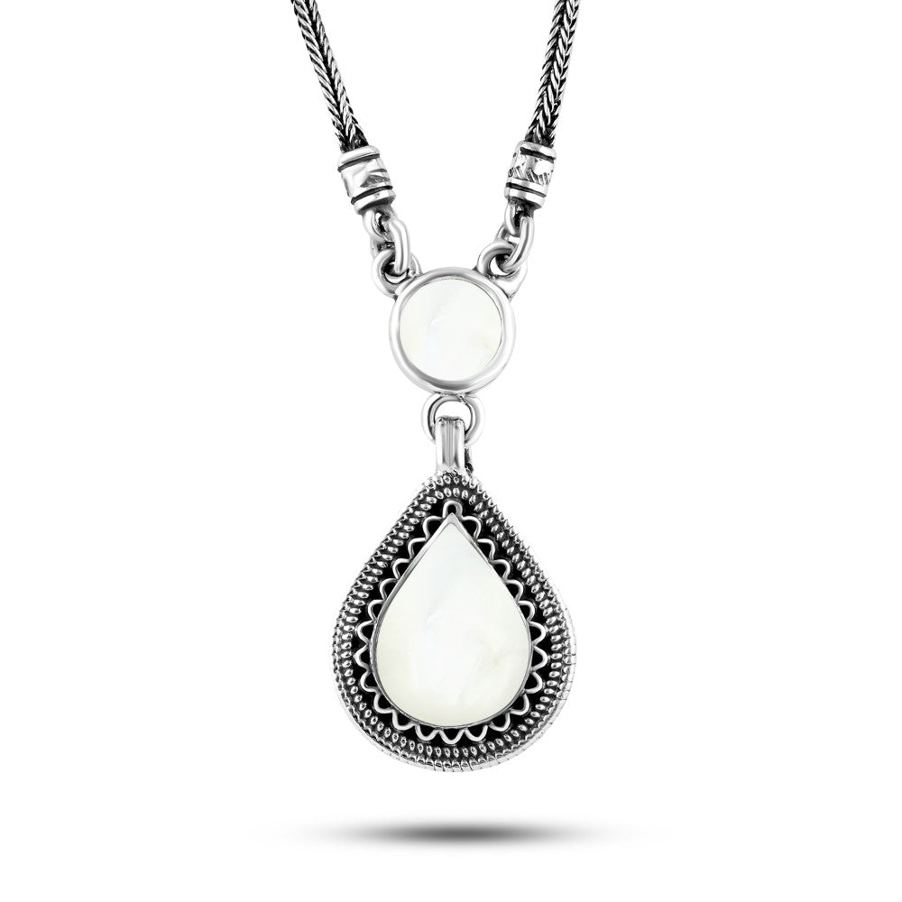 عقد فضة مصري حريمي عيار 925 متوج بحجر صدف علي شكل لوزة