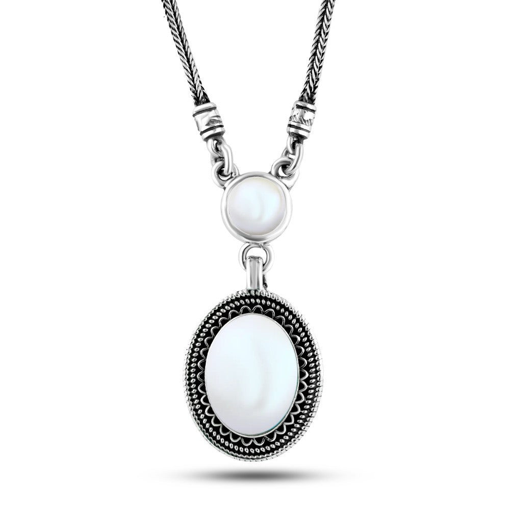 عقد فضة مصري حريمي عيار 925 متوج بحجر صدف علي شكل بيضاوي