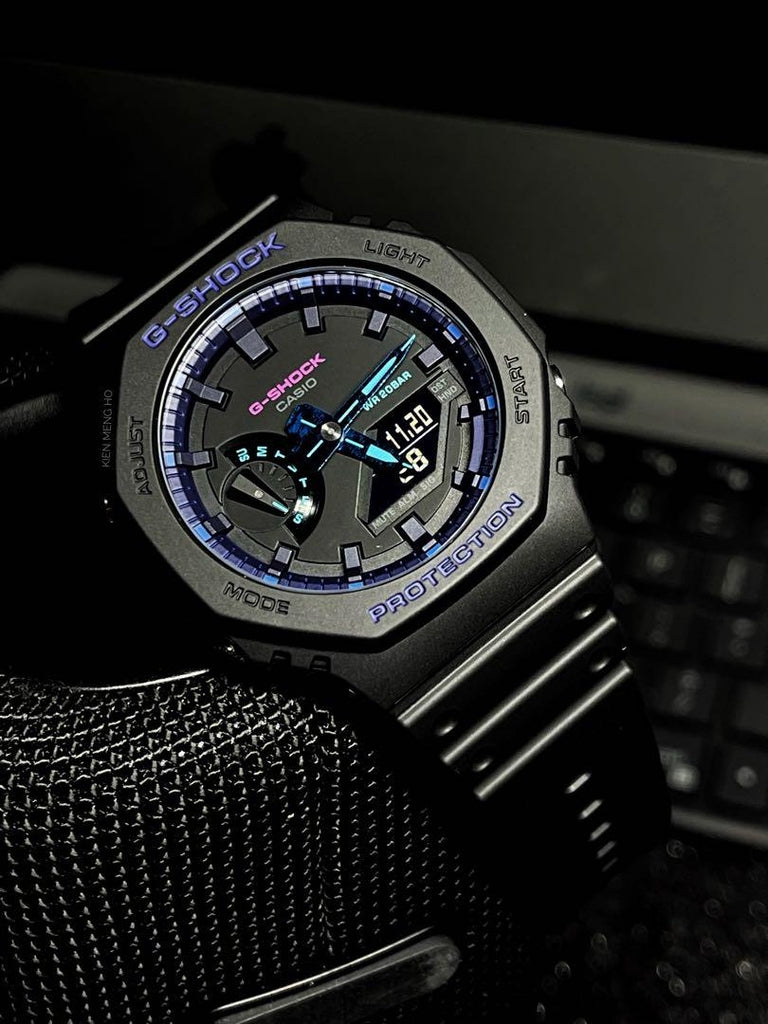 GA-2100VB-1ADR – ساعة يد كاسيو جي شوك ديجيتال أنالوج مقاومة للصدمات بسوار رزين وتصميم بنفسجي مميز للرجال