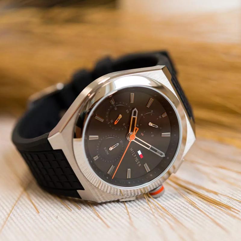 Tommy Hilfiger rubber Analog men’s Watch