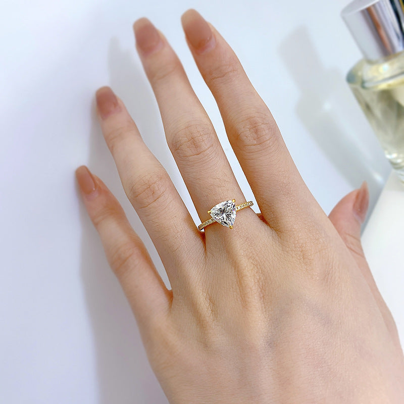 925 Sterling Silver Ring Topped with Zircon Stone with Gold Plating