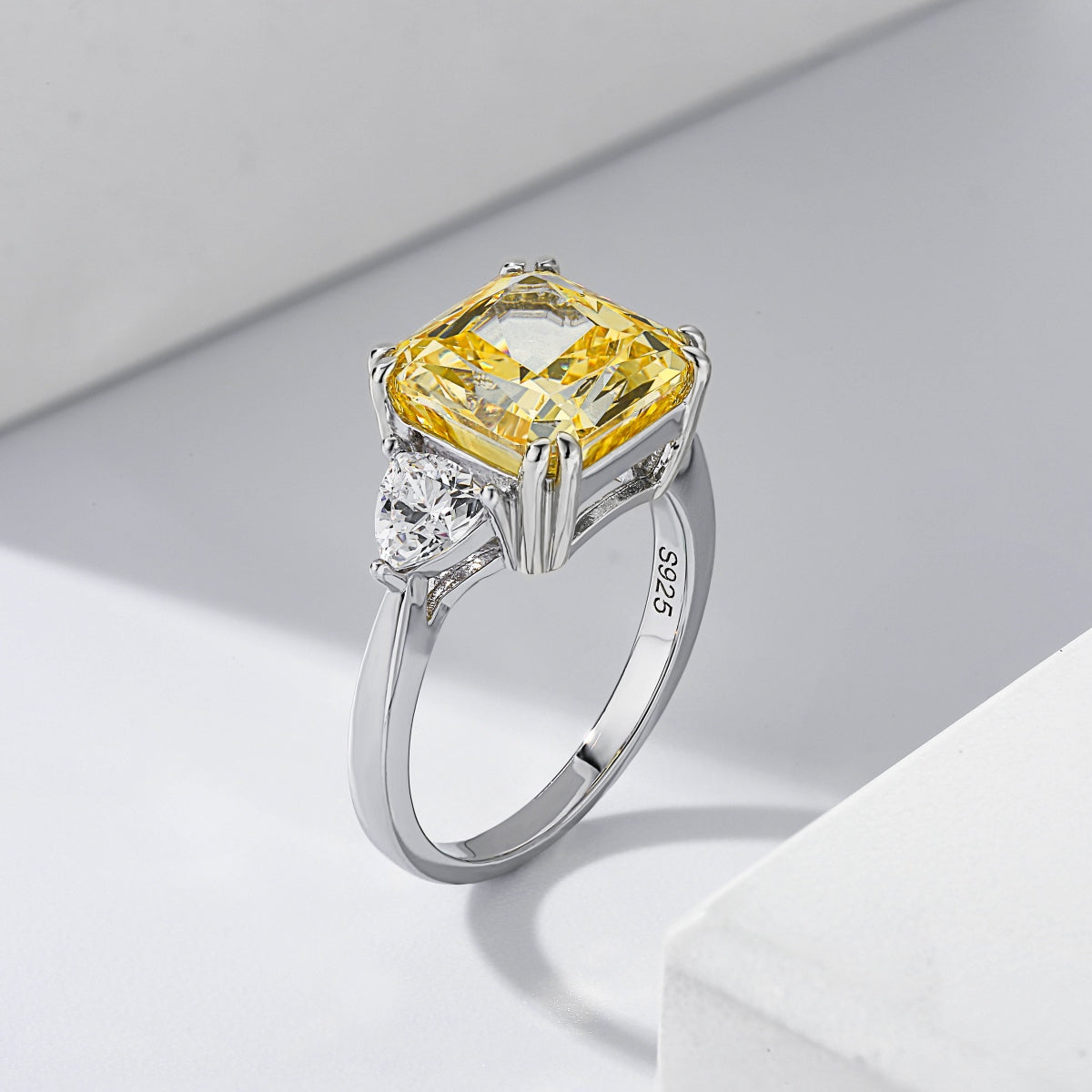 Chic Ice Crushed 925 Silver Ring