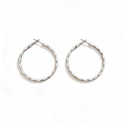Elegant wavy-design clip-on hoop earrings in 925 silver.