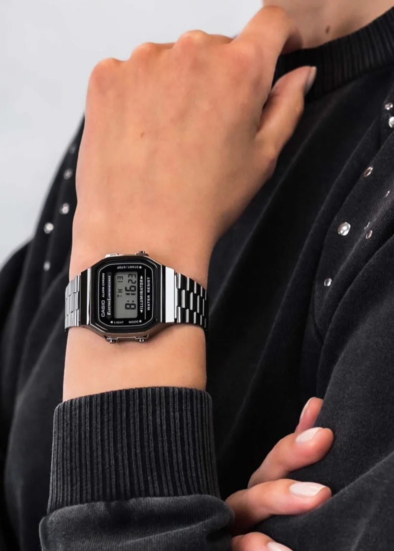 Casio Vintage Digital Unisex Watch – Digital Display & Grey Stainless Steel Bracelet