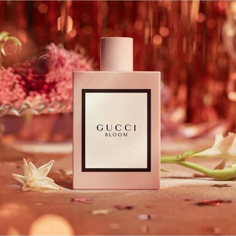 عطر جوتشي بلوم او دى بارفان للنساء - 100 مل