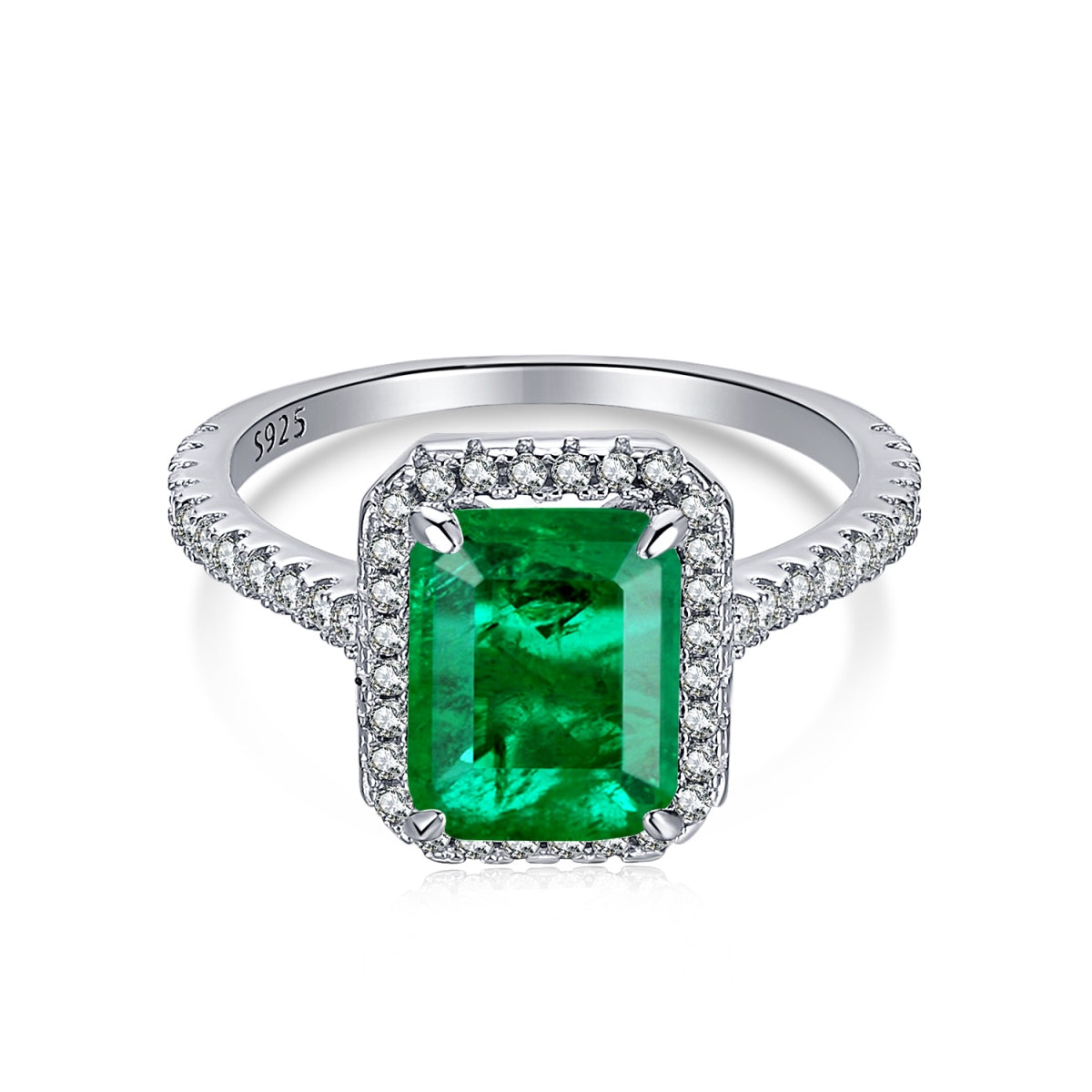 925 sterling silver ring topped with a shiny zircon stone 