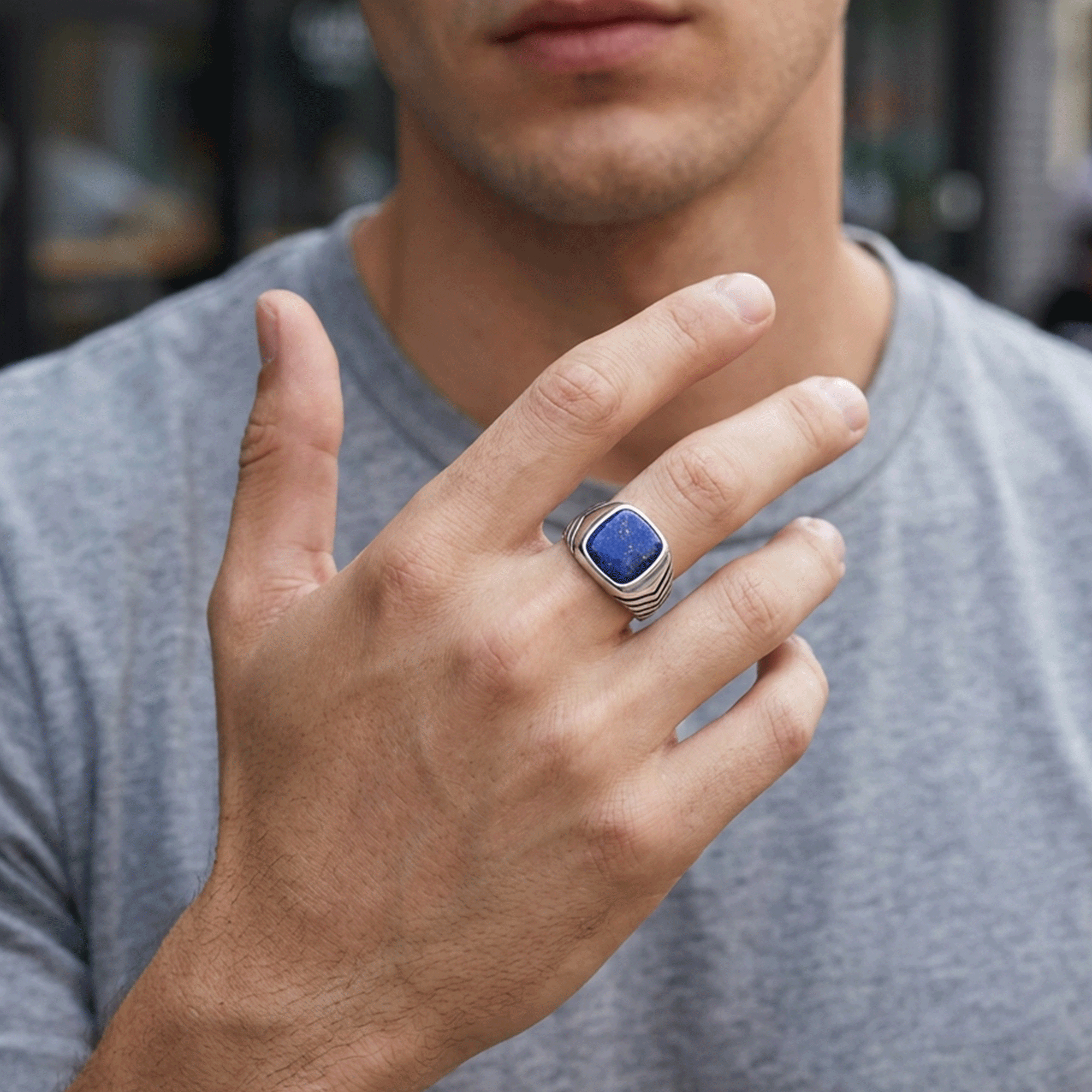 Men’s ring with a natural lapis lazuli stone, 925 silver.
