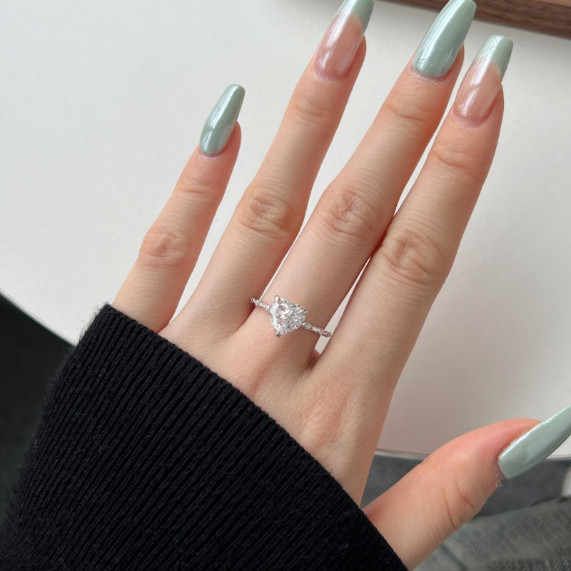 Radiant Heart Ice Crushed zirconia 925 Silver Ring
