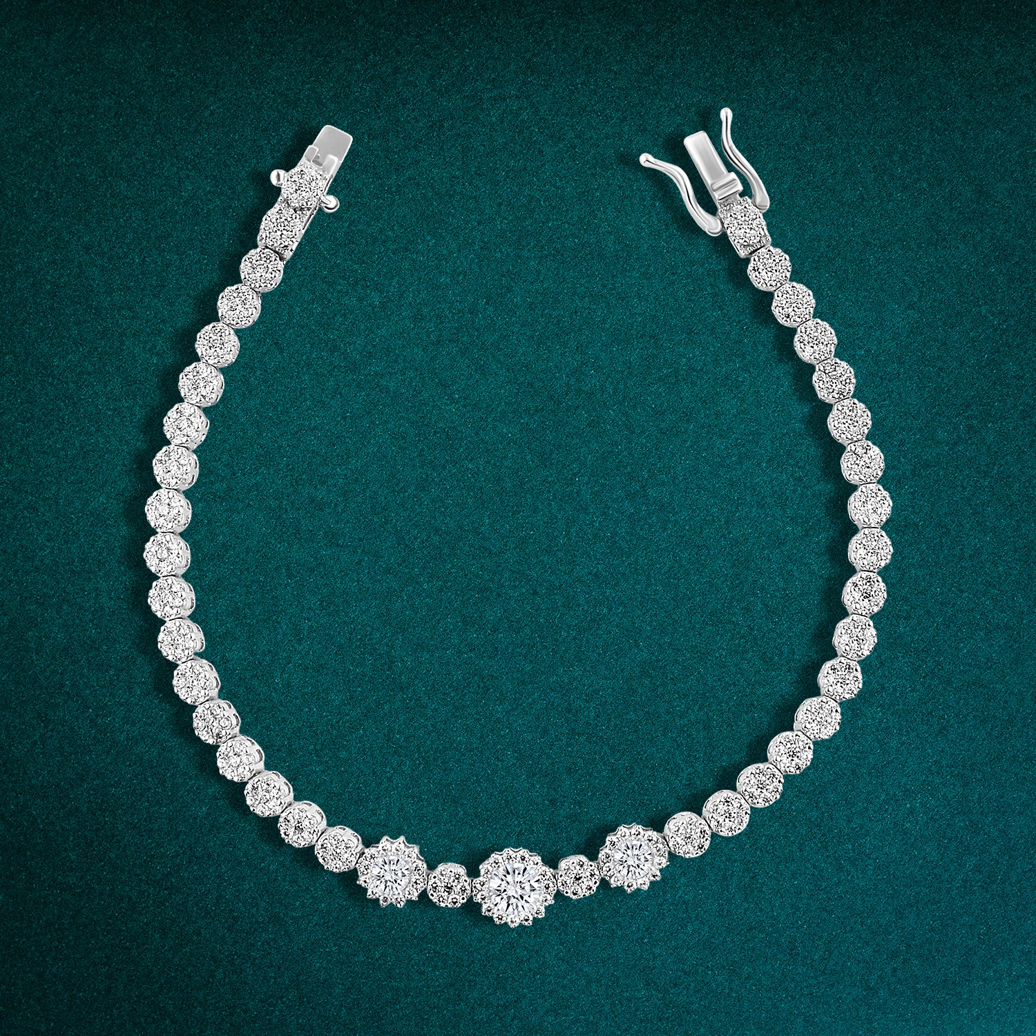 انسيال بفصوص دائرية شفافة مرصّعة فضة عيار 925