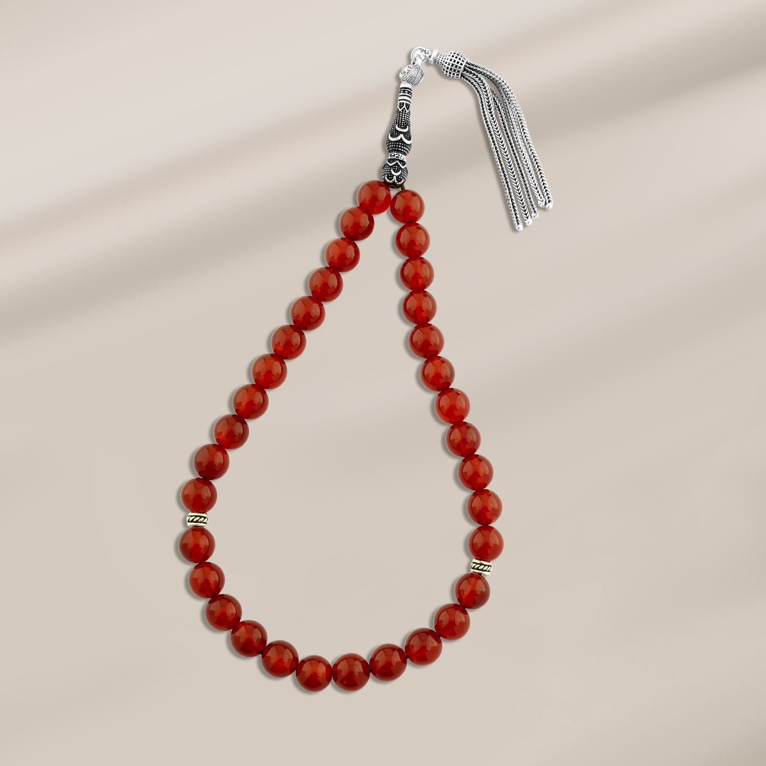 سبحة عقيق بني طبيعي مطعّم بطقم فضة تركي لوكس عيار 925 – 33 حبة – 8 ملم