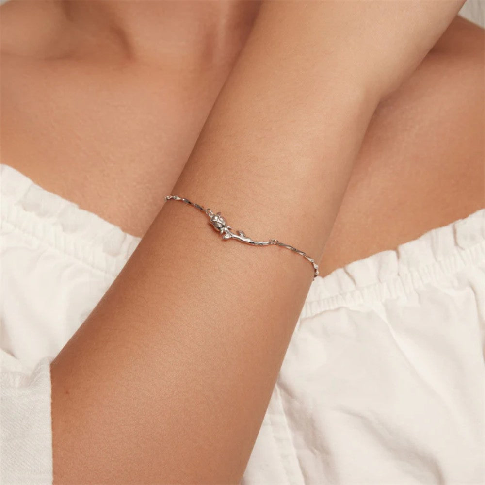 925 Sterling Silver Flower of Love Necklace