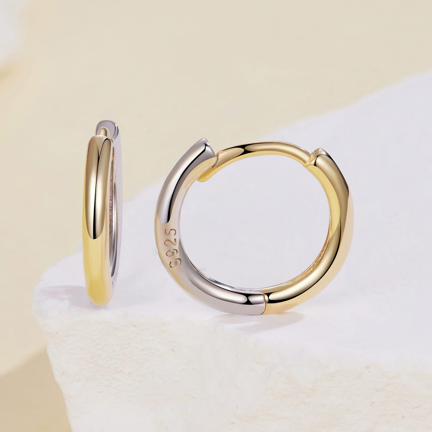 حلق فضة عيار 925 دائري سادة فضي وذهبي