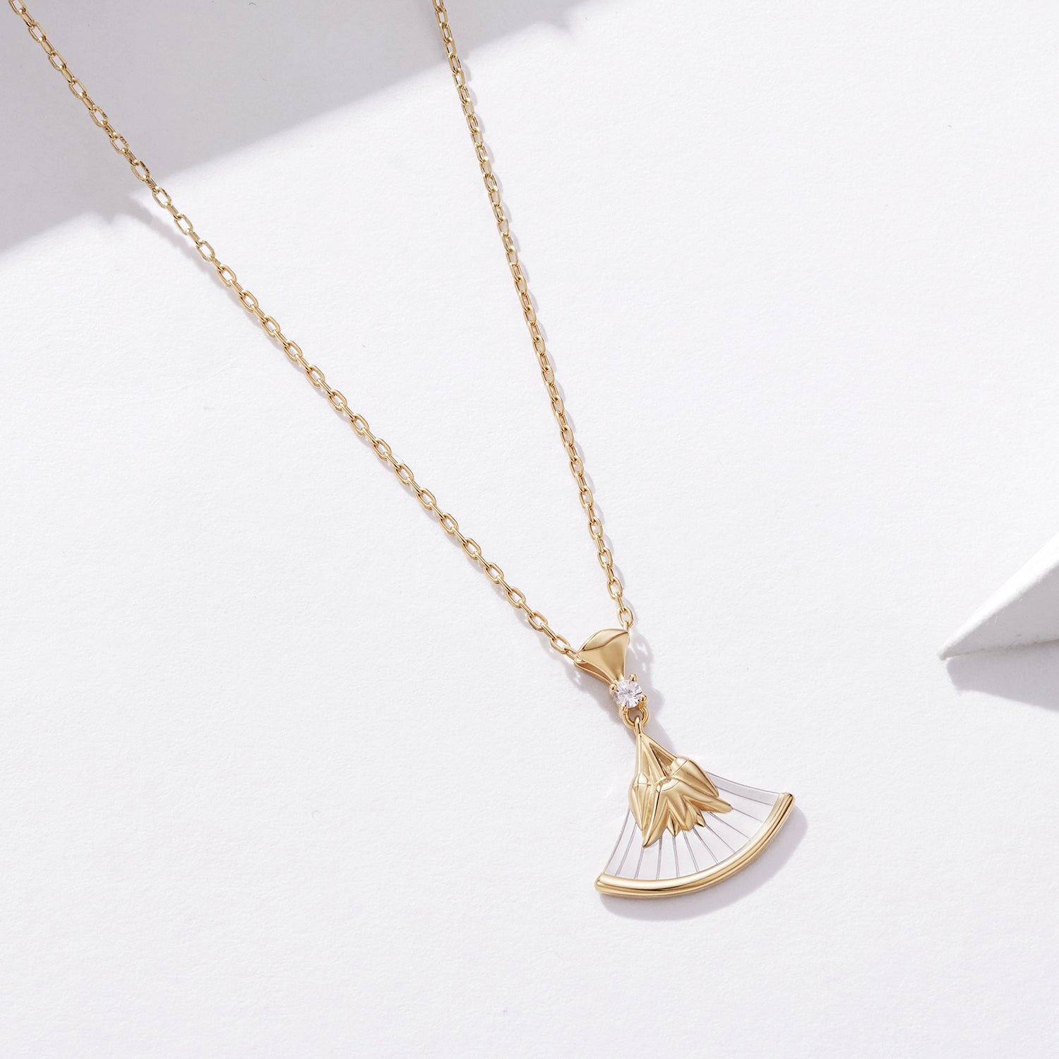 Gold-Plated 925 Silver Ancient Egyptian Lotus Flower Necklace with Zircon