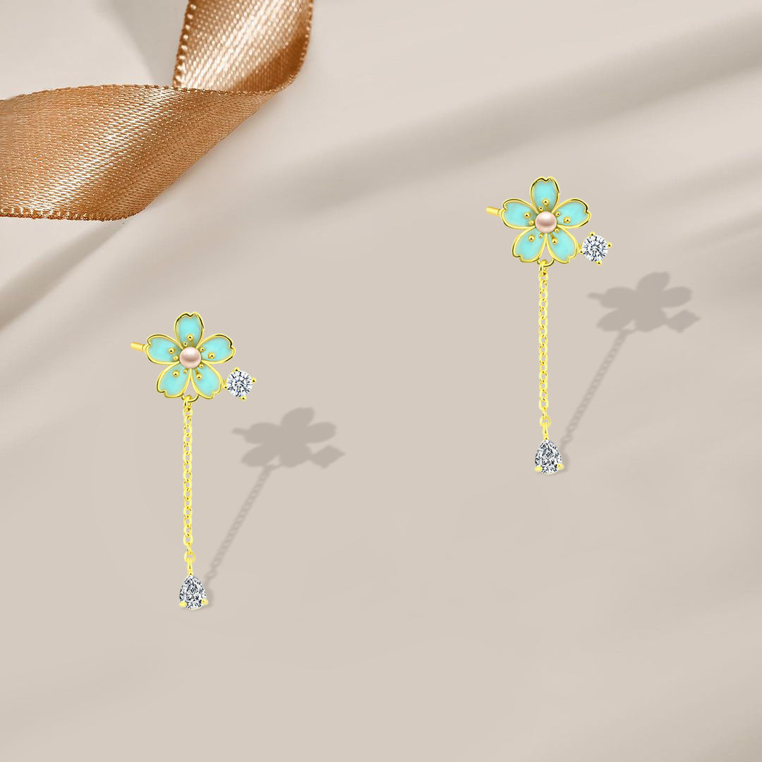 حلق فضة أنيق بتصميم زهرة ملونة وسلسلة متدلية – عيار 925 مطلي ذهب