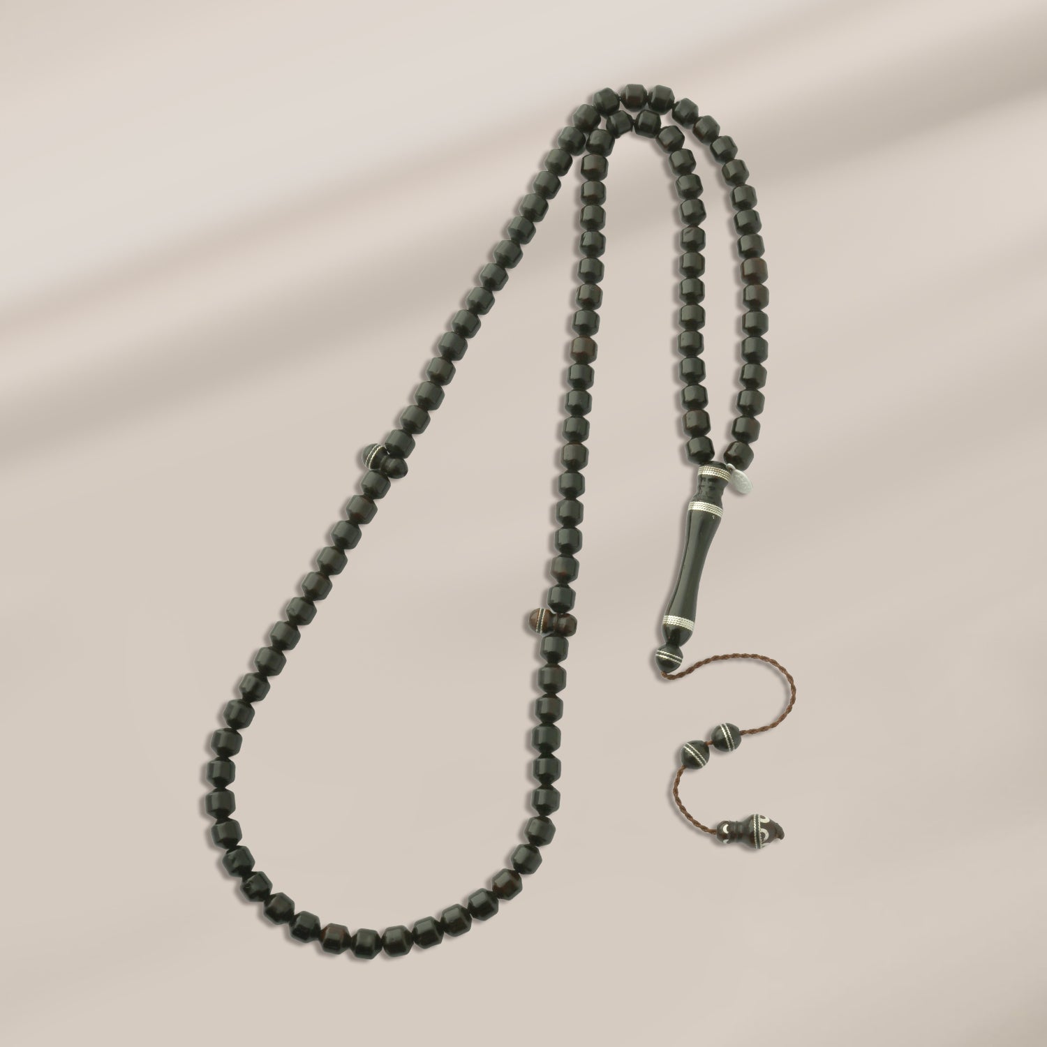 سبحة كوك لوكس 99 حبة مطعّم فضة مقاس 7 ملي –  – FROS042