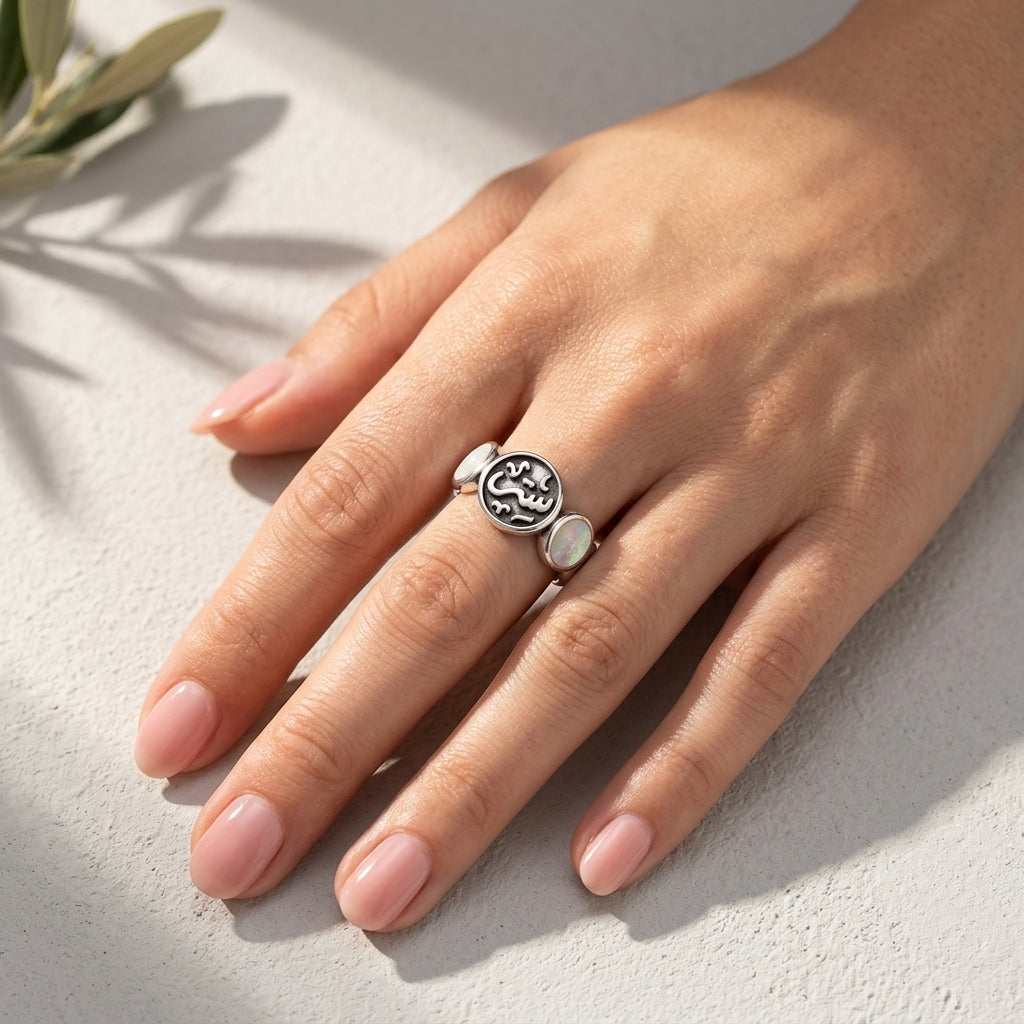 Women's 925 Silver Mother of Pearl Ring (Satr)