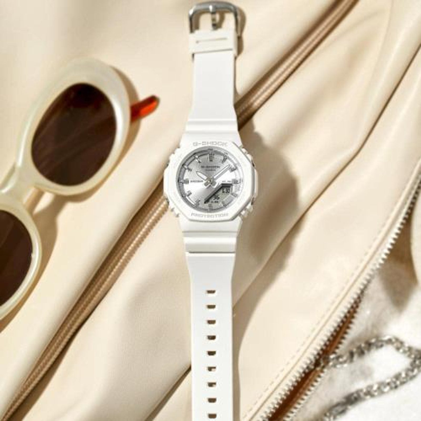 GMA-P2100VA-7ADR – Casio G-Shock Women’s Analog-Digital White Watch with Colorful Artistic Accents
