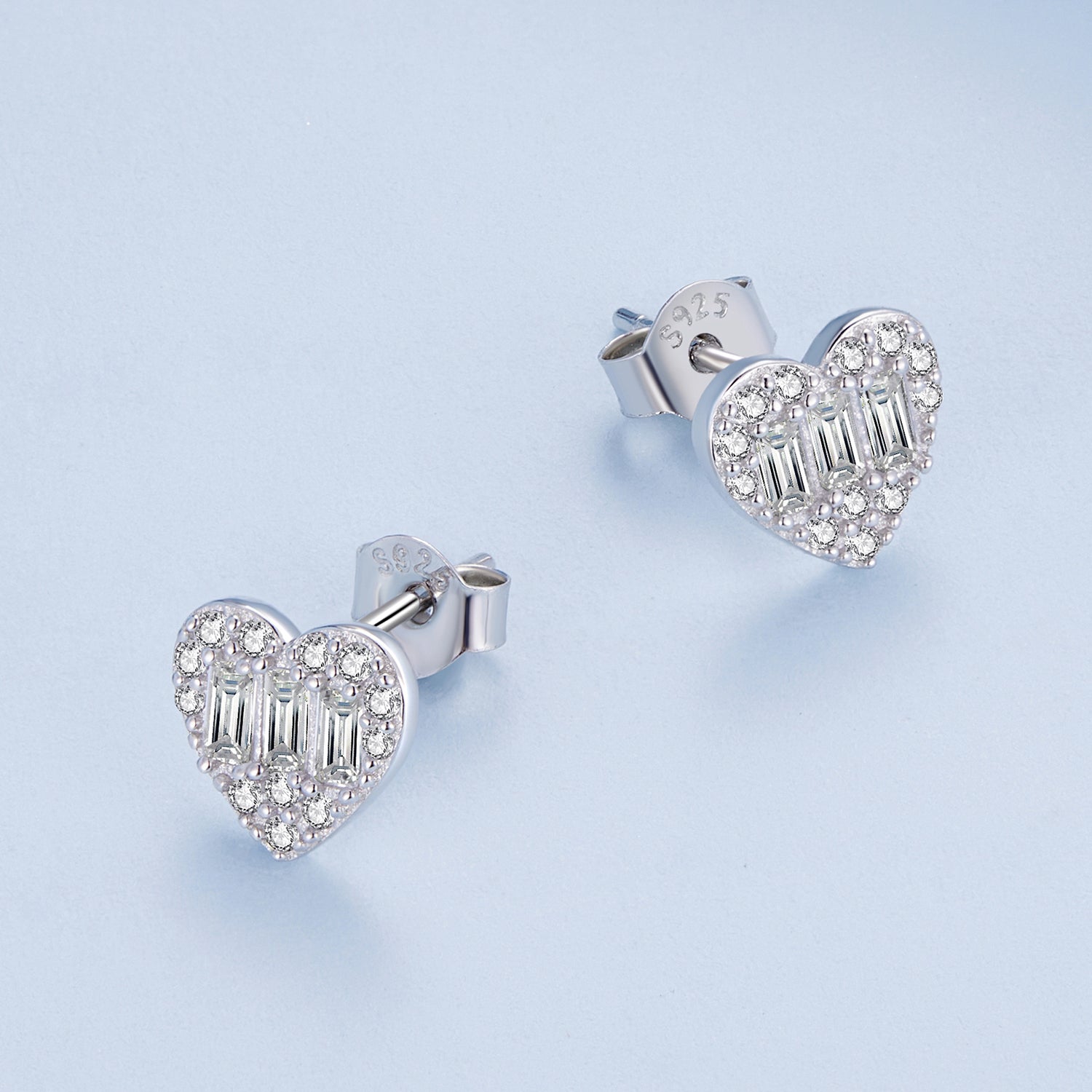 925 silver heart earrings with sparkling stones