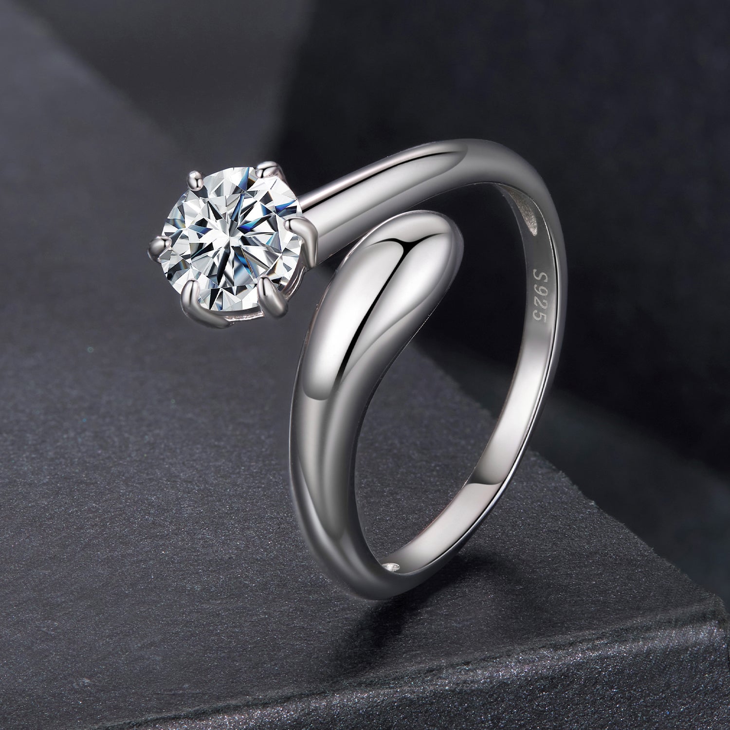 خاتم فص دائري فضة عيار 925 - تصميم مفتوح