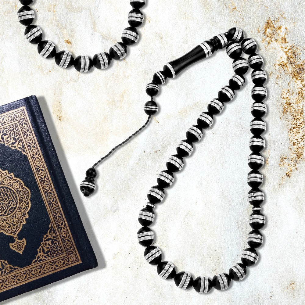 سبحه من الكوك الفاخر مطعمة بالفضة , 33حبة