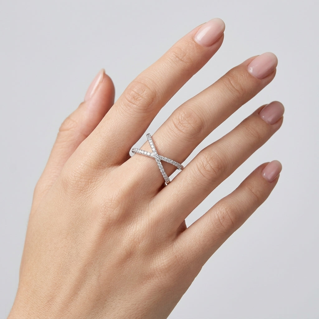 Zircon-Embellished Interlocking Ring 925 Silver
