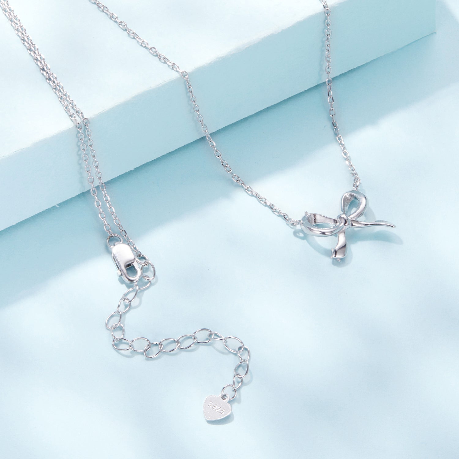 عقد الفيونكة فضة عيار 925