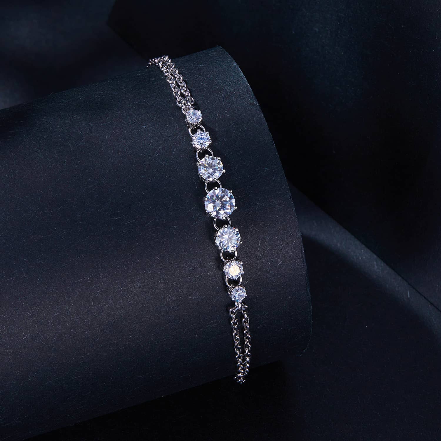 925 Sterling Silver Graduated Zircon Bracelet