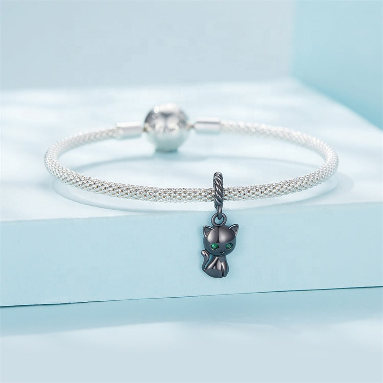 دلاية قطة صغيرة بعيون لامعة فضة عيار 925