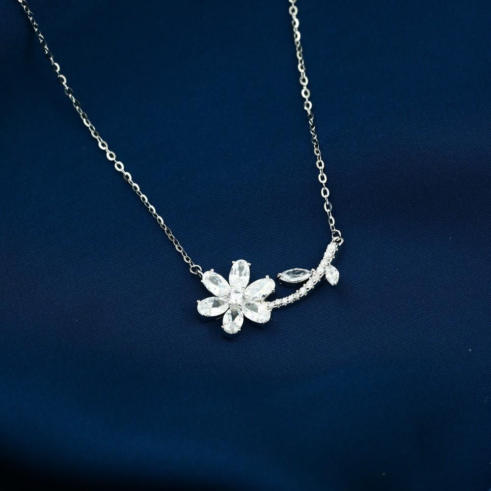 BXNZ021 - 925 Sterling Silver Rose Necklace