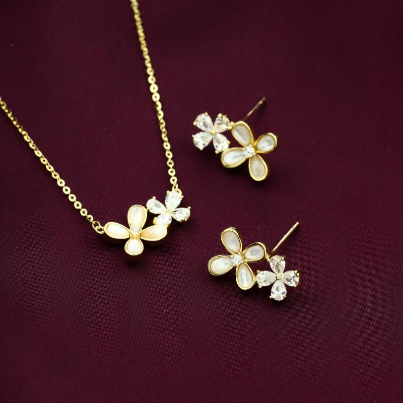 JSET09-G - 925 Sterling Silver Flower Set with Mother of Pearl and Zircon