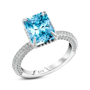 925 sterling silver ring topped with an ice crushed stone