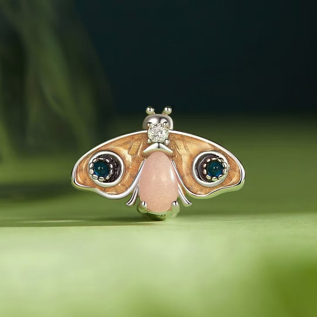 دلاية فراشة فضة 925 مضيئه في الضلمة