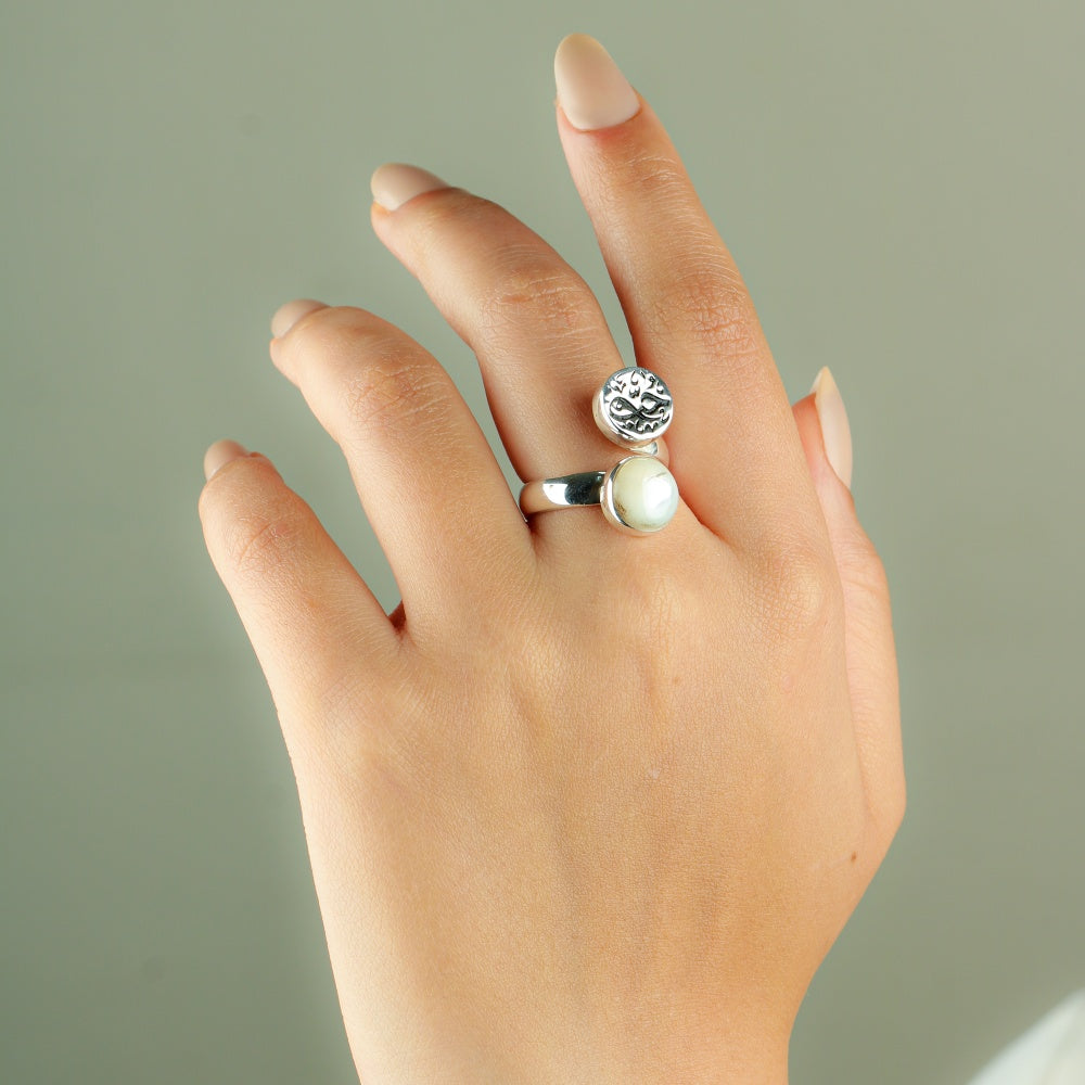 Love and Shell Ring – 925 Sterling Silver with Arabic Engraving and Natural Shell Stone
