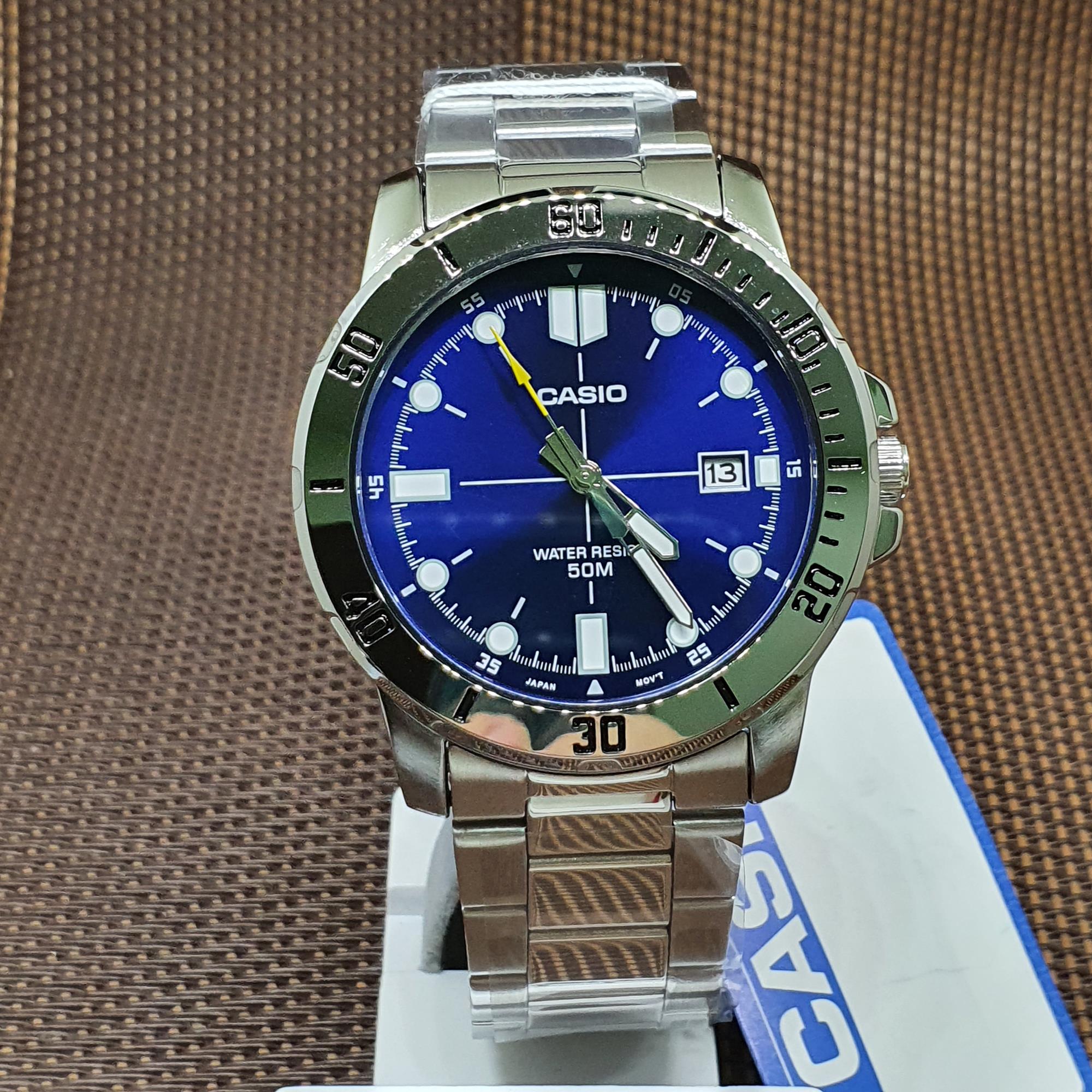 Casio Men's Analog Stainless Steel Watch