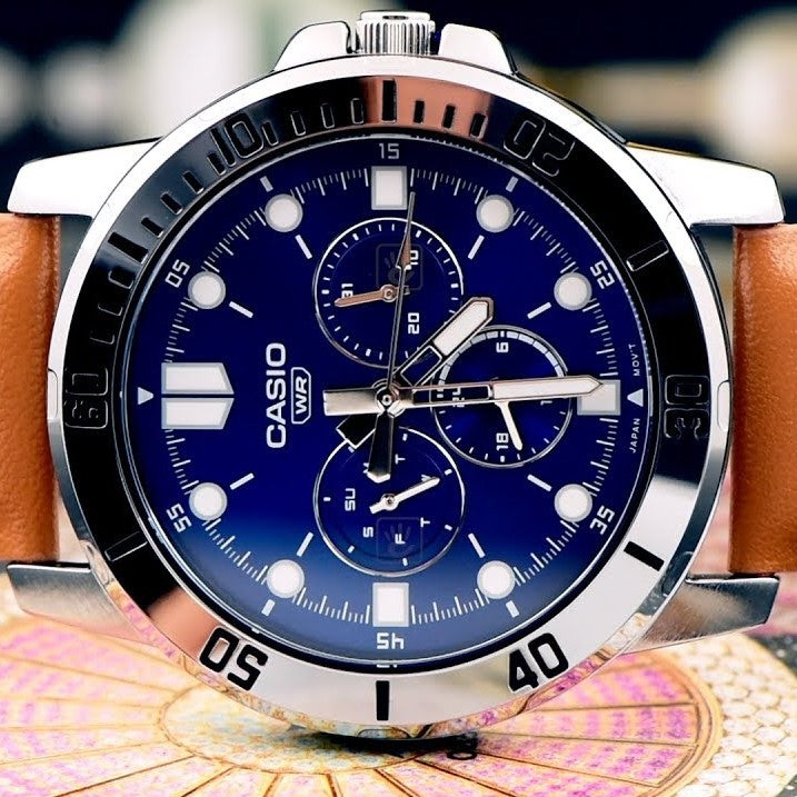 MTP-VD300L-2EUDF - Men's Analog Watch Casio Leather