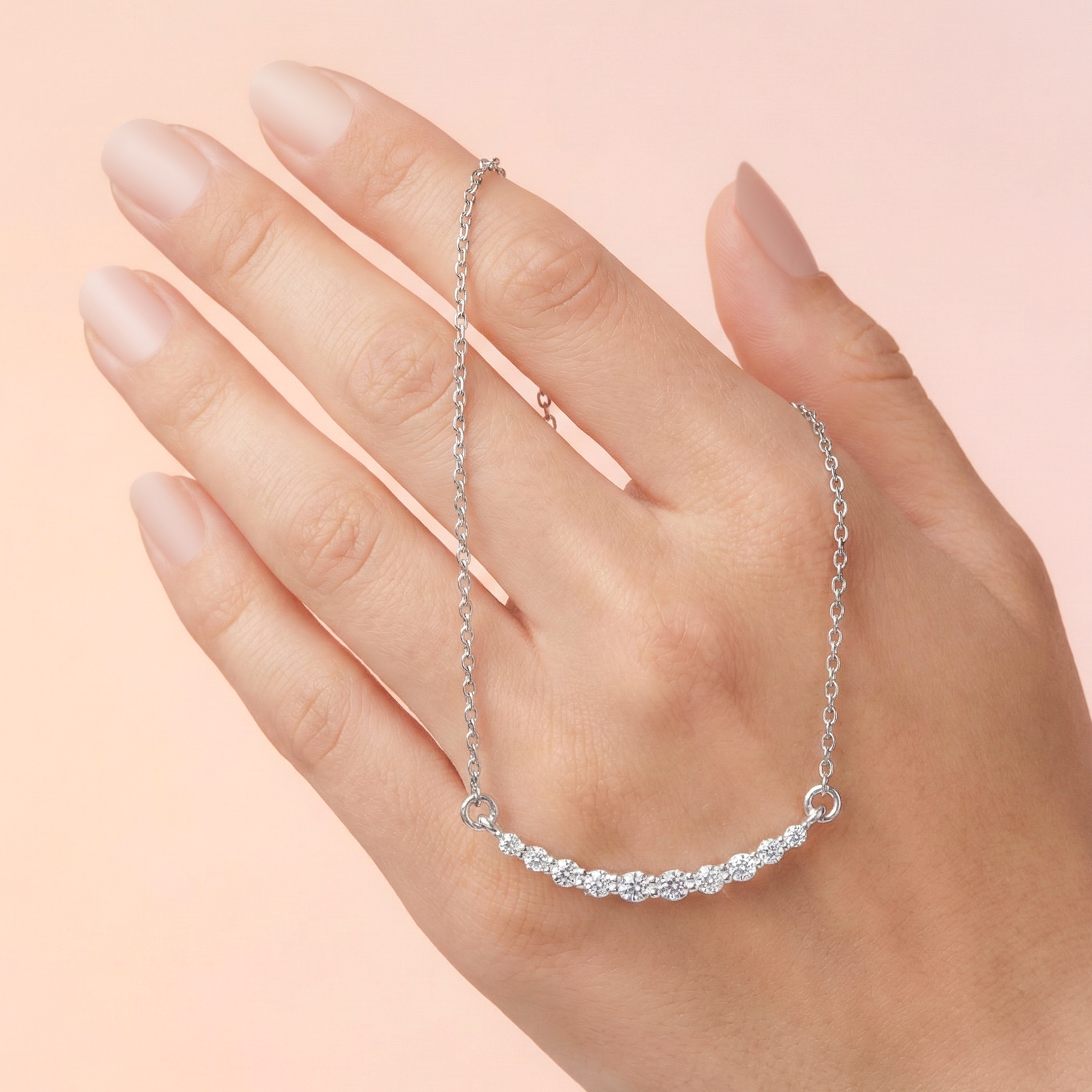 925 Silver Necklace – Sparkling Semi-Circle Design