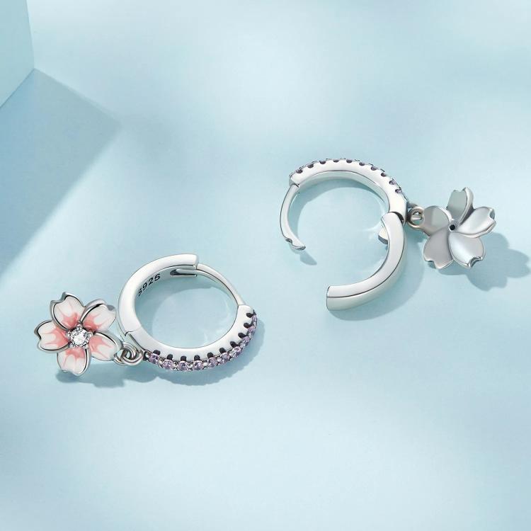 حلق "زهرة الكرز الوردية" فضة عيار 925