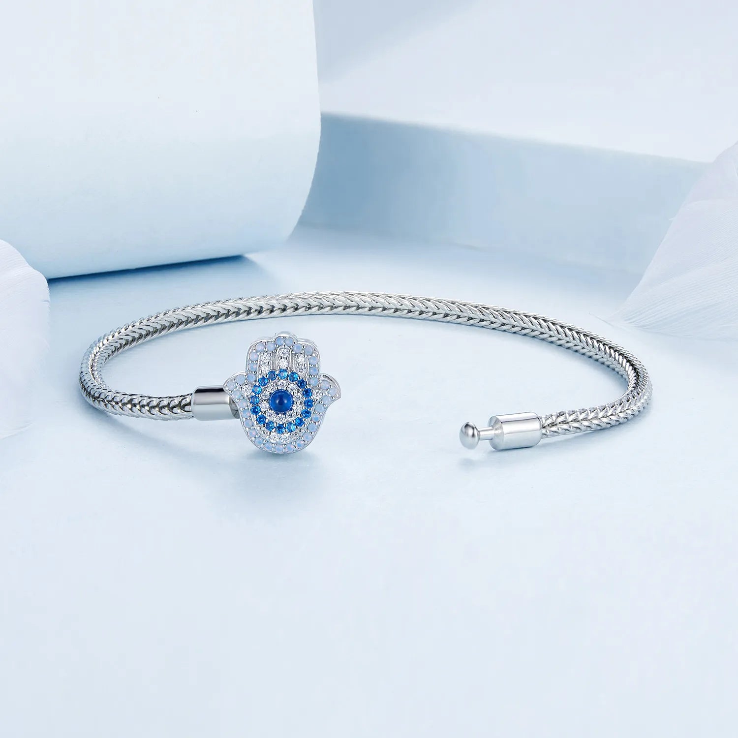 إنسيال لعب " كف وعين زرقاء " فضة عيار 925